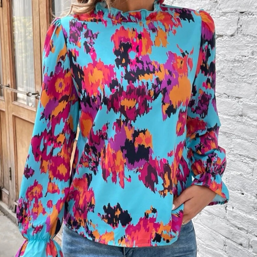 New ALLOVER print long sleeve top - Picture 3 of 7